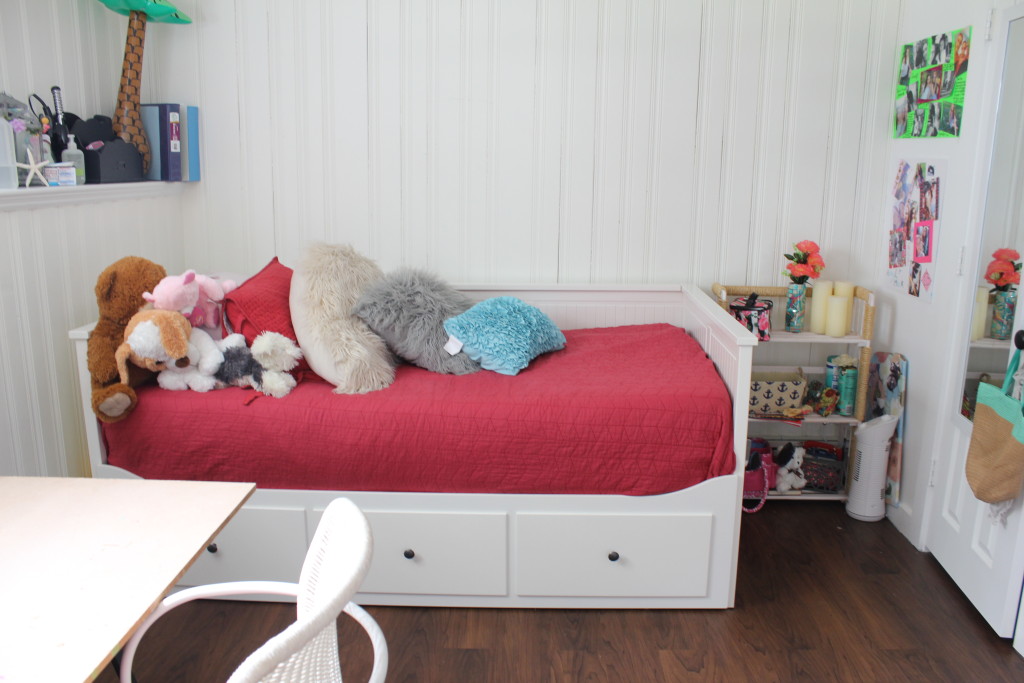 tween girls bedroom